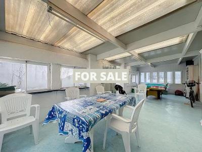 Detached House with Garden By the Beach