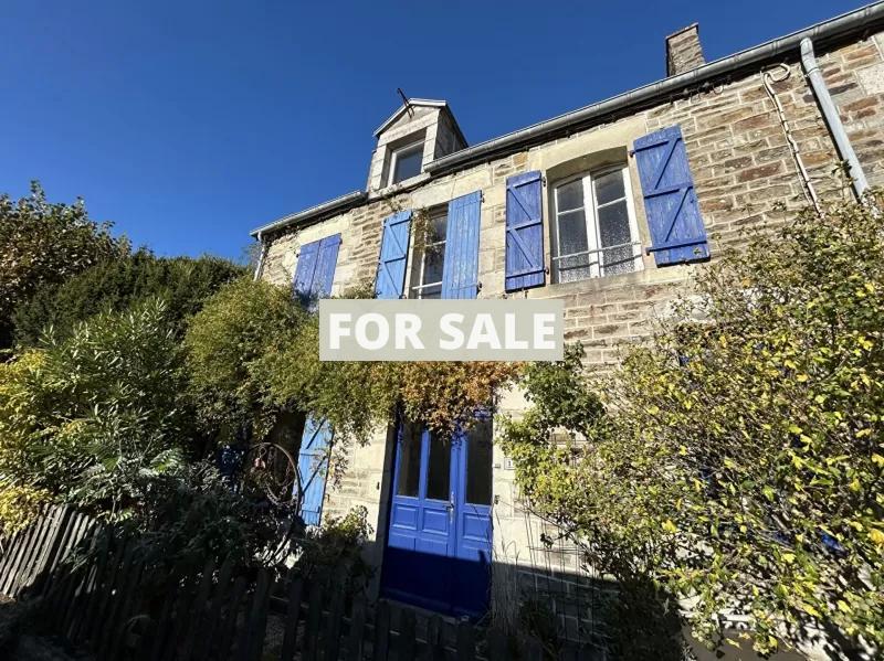 Fishermans Cottage in Coastal Resort Town