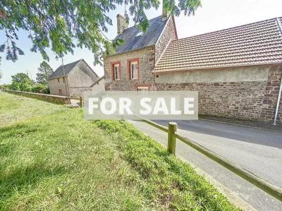 Detached House with Garden by the Coast