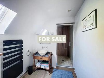 Beautiful Detached House in the Lovely Garden