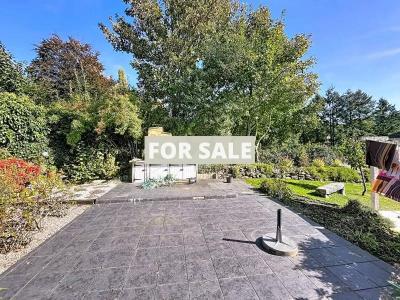 Beautiful Detached House in the Lovely Garden