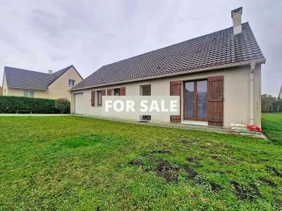 Detached House with Garden by the Coast