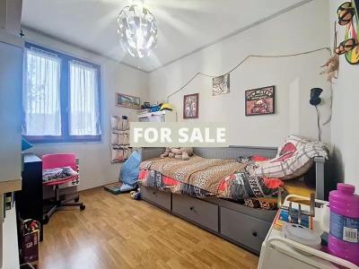 Detached House with Garden by the Coast