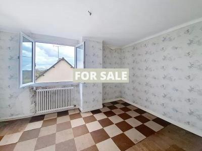 Detached House with Garden