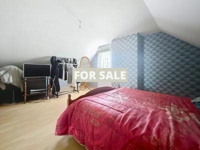 Detached House with Landscaped Garden