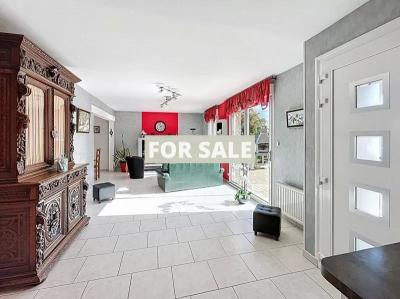 Detached House with Landscaped Garden