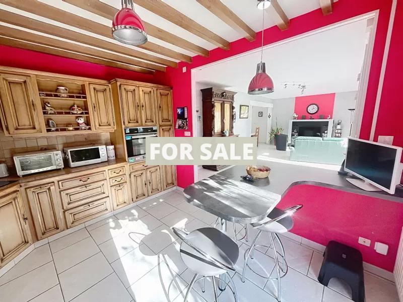 Detached House with Landscaped Garden