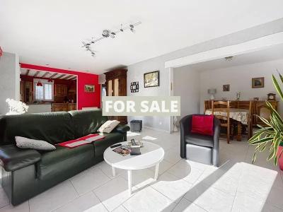 Detached House with Landscaped Garden