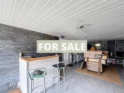Detached House with Terrace and Landscaped Garden