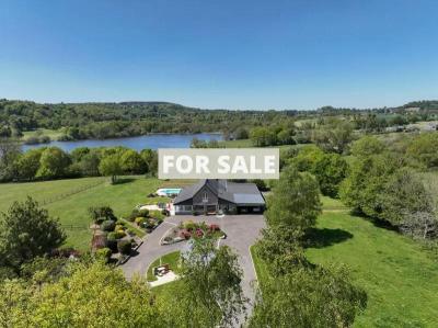 Stunning Property in 2.7 Hectares by Lake Dathee