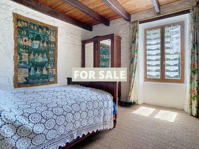 Detached Country House with Outbuilding