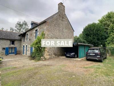 Detached Country House with Outbuilding