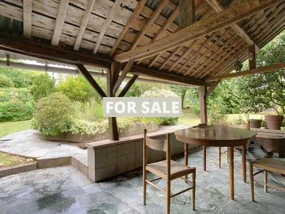 Detached Country House with Outbuilding