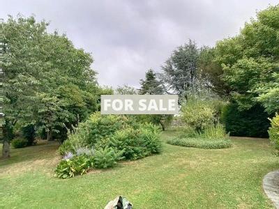 Detached Country House with Outbuilding