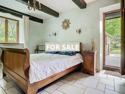 Detached Country House with Outbuilding