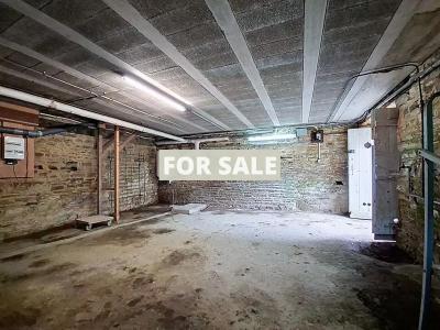 Manor House Style Property with Mature Garden