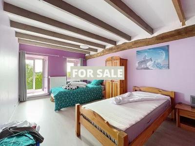 Traditional House with Garden in the Countryside