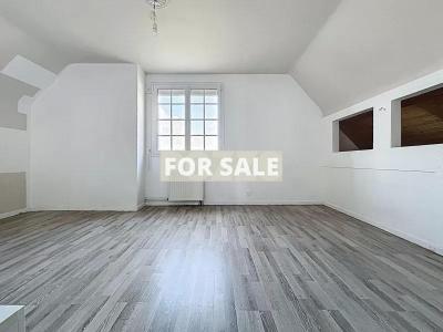 Detached House with Landscaped Garden