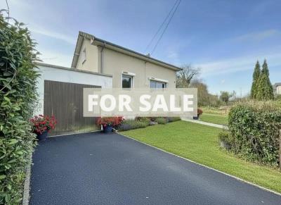 Detached House with Garden