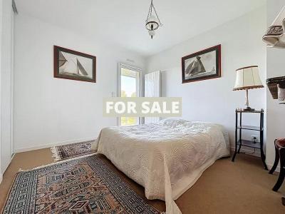 Detached House with Lovely Garden and Open View