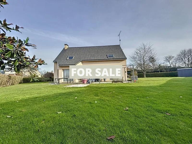 Detached House with Garden