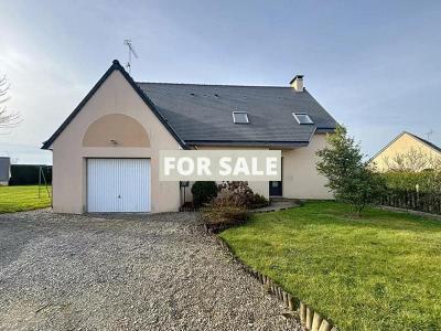 Detached House with Garden