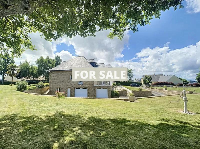 Detached Country House with Open Views