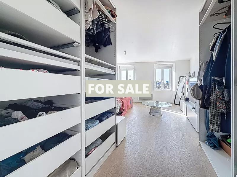 Town House in Good Order in Coastal Resort