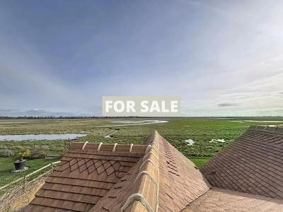 Stunning Detached House with Sea Views