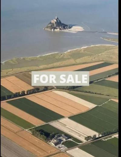 Farmhouse, Two Guest Gites, Outbuildings and View of Mont-St_Michel