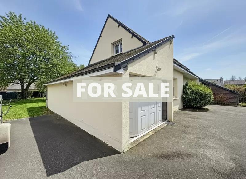 Detached House with Landscaped Garden