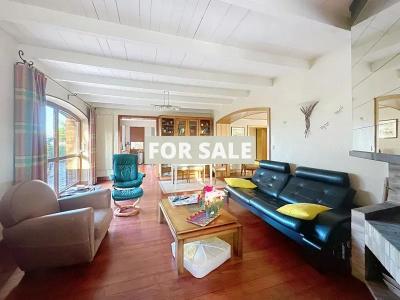 Very Impressive Detached House with Many Features