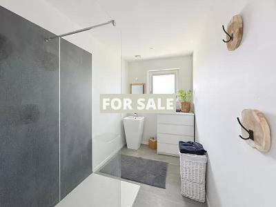 Detached House with Pool close to the Coast