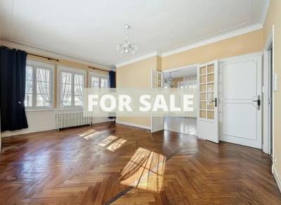 Town House With Courtyard