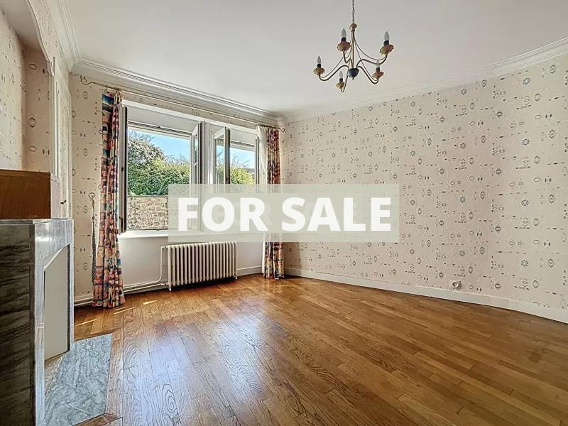 Town House With Courtyard