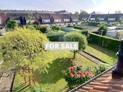 Detached House with Garden