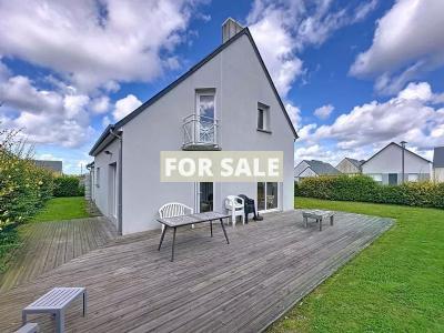 New Build Detached House with Garden