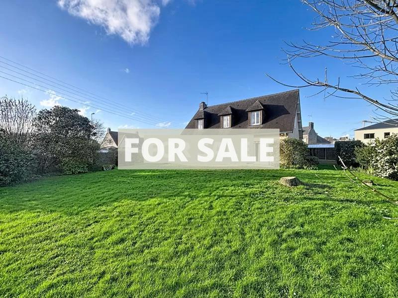 Detached House with Landscaped Garden