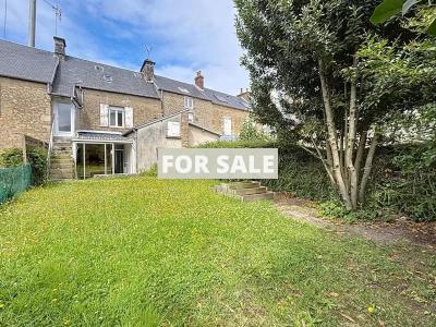 Town House with Neat Garden