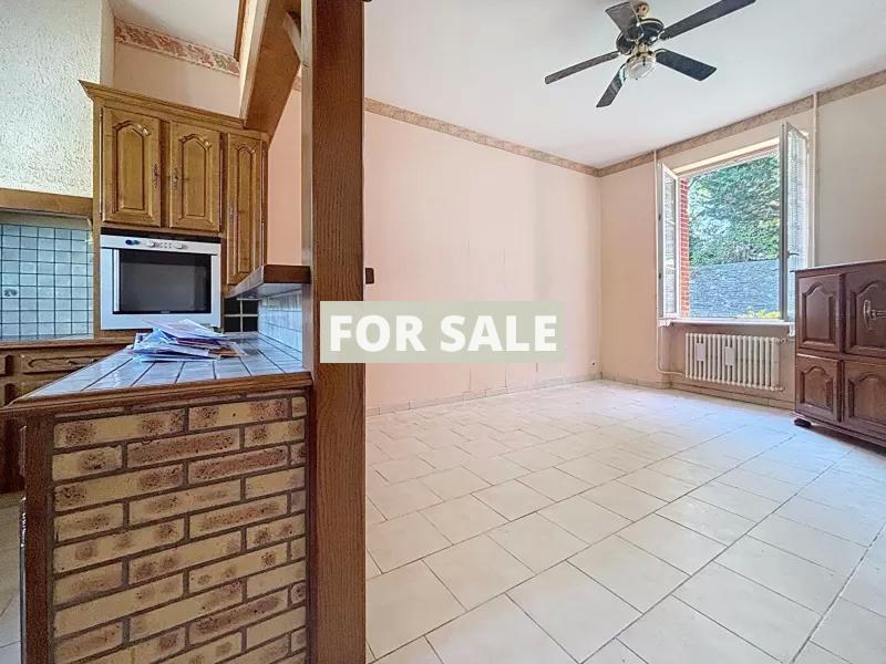 Detached House with Garden by the Coast