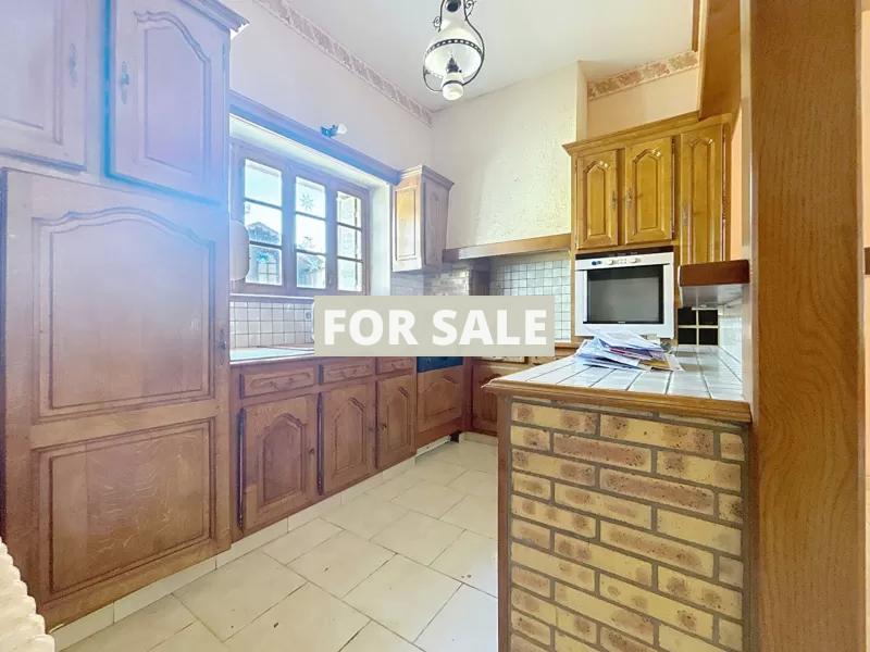 Detached House with Garden by the Coast