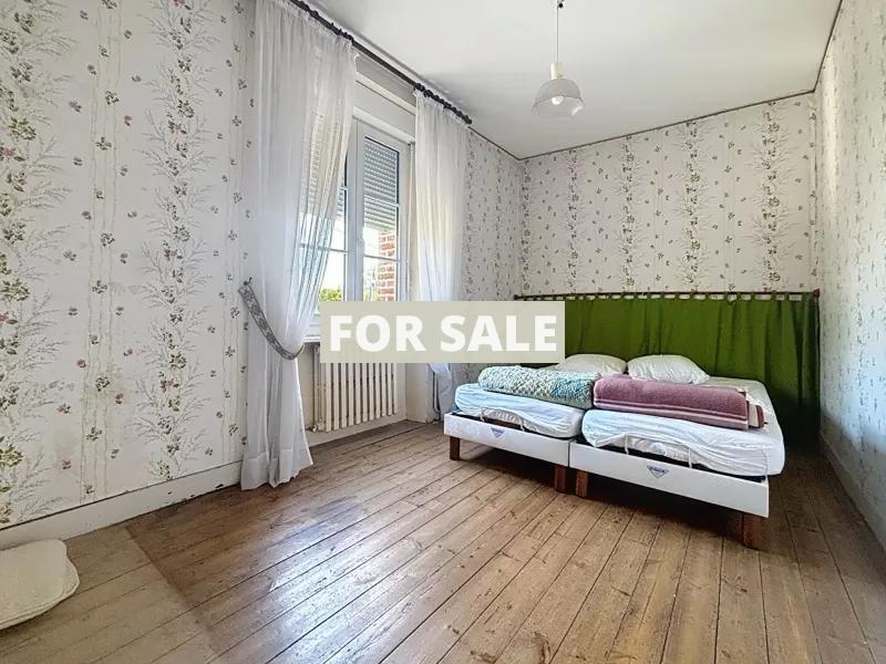 Detached House with Garden by the Coast