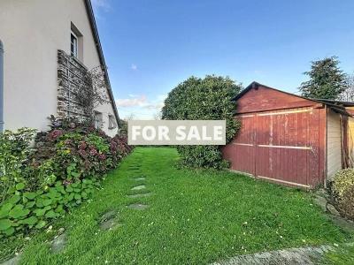 Detached Country House with Landscaped Garden