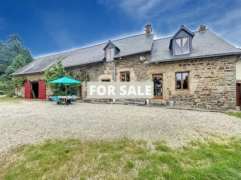 Detached Country House with Outbuilding