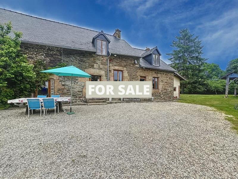 Detached Country House with Outbuilding