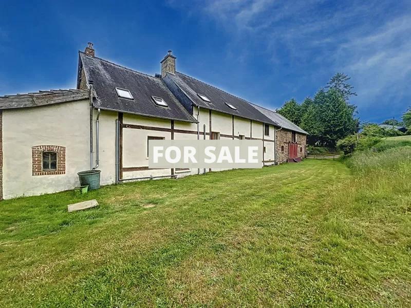 Detached Country House with Outbuilding