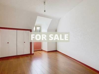 Building For Sale in Rural Village, Lots of Potential