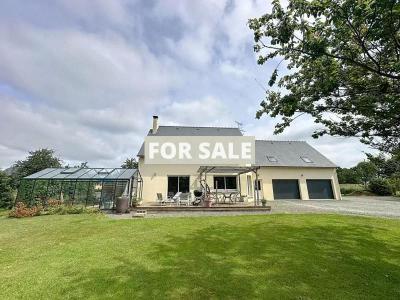 Detached Country House With Open Views and Outbuildings