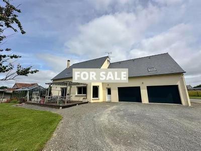 Detached Country House With Open Views and Outbuildings