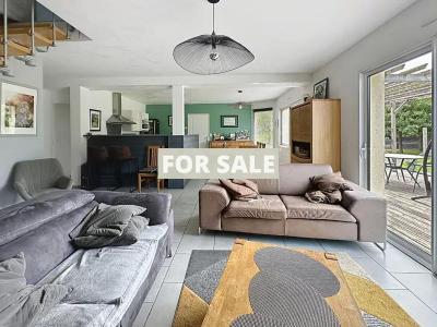 Detached Country House With Open Views and Outbuildings